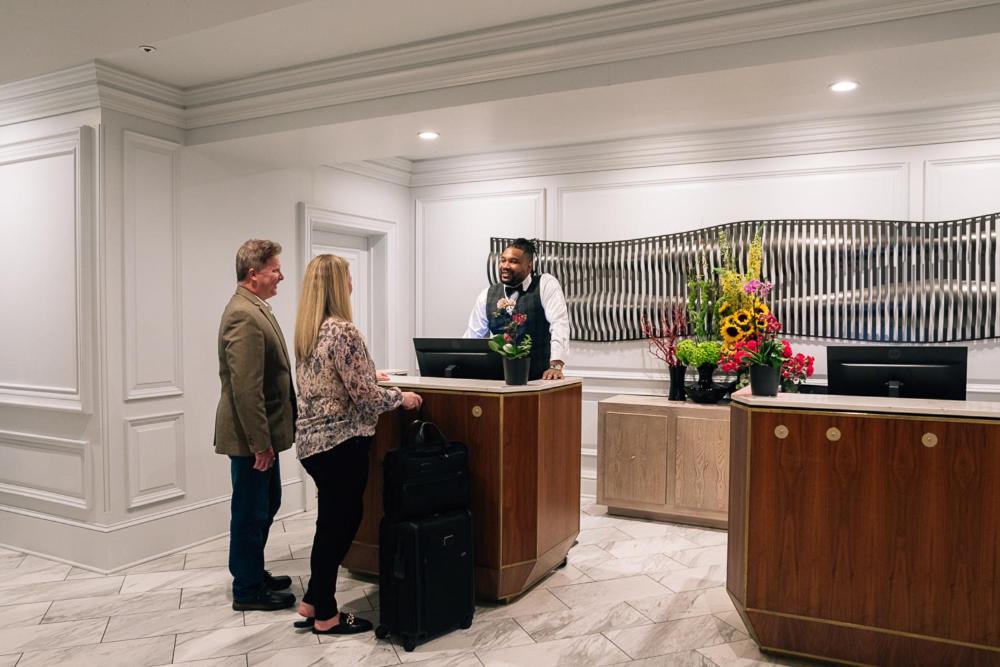 Hotel Intercontinental Kansas At The Plaza By Ihg 4*